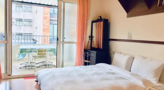 Standard cvadruplă cameră cu balcon Sun Moon Beauty