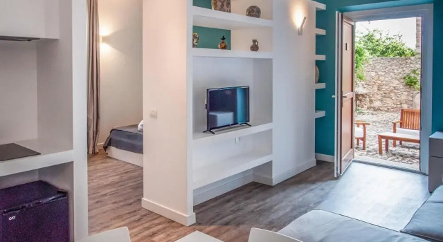 Nice Home in San Michele di Ganzari With Outdoor Swimming Pool, 13 Bedrooms and Swimming Pool, Buchen Sie Ferienhaus Cottages in Sizilien, Cottage