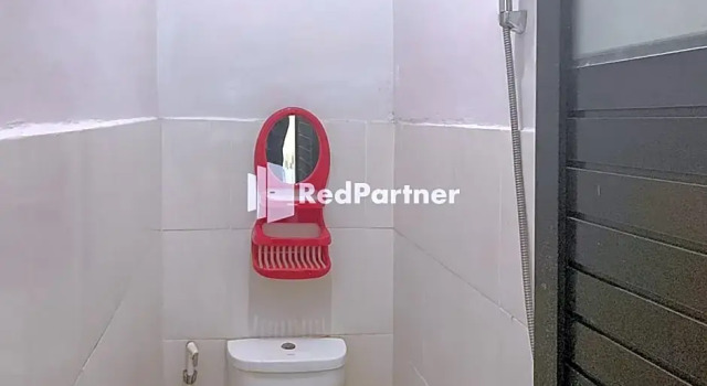 Kembang Matahari Homestay Renon RedPartner, Забронировать Отель Денпасар Denpasar Municipality