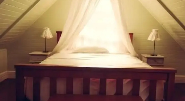 Номер Standard Мансарда The Old Church Bed and Breakfast