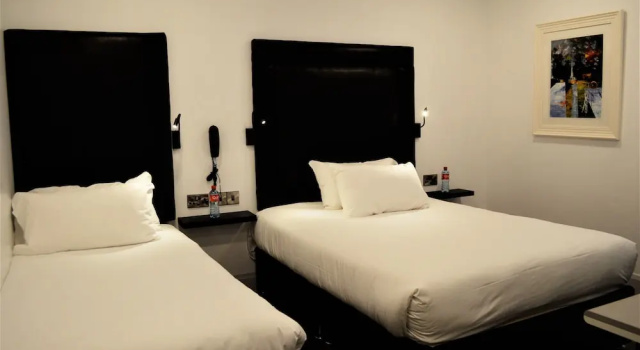 Трёхместный номер Standard Bella Vista Hotel & Self Catering Suites