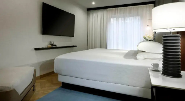 Двухместный номер Premium Hyatt Regency Hesperia Madrid