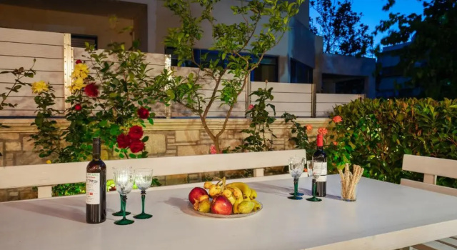 Коттедж Vasili's Home - 5 Min from the City Ceter