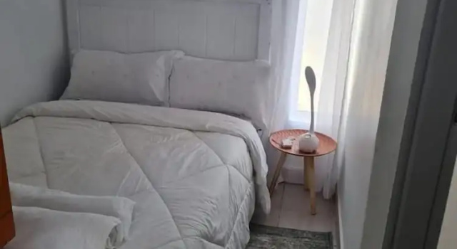Студия Deluxe Lux Suites Racecourse Gardens Studio Apartments