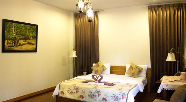 Yenjit Resort, Забронировать Курортный отель Отели Чаченгсау с парковкой, Парковка