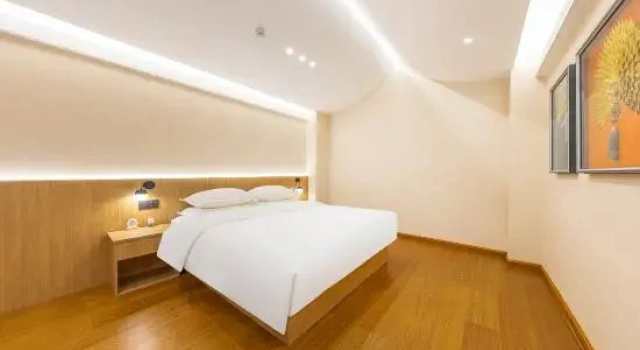 Люкс Comfort Yunzhou Hotel (Dai Nationality Ancient Town)