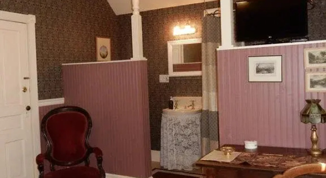 Richmond House Bed and Breakfast, Buchen Sie Hotel Vernon 
