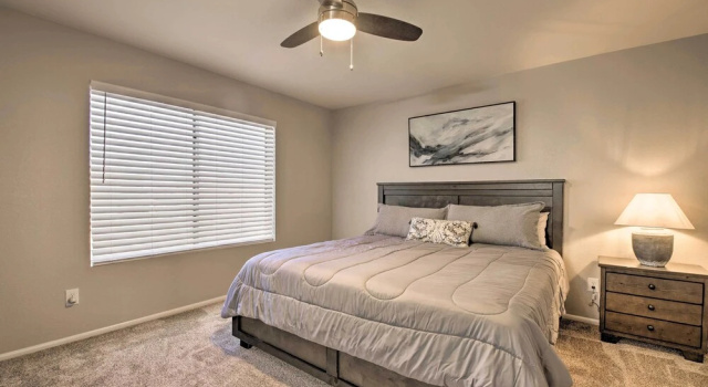 Коттедж Gilbert Home w/ Private Pool & Putting Green!