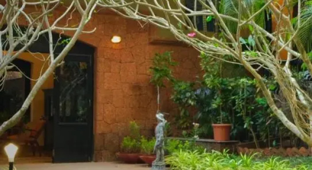 Saligao Villa Goa, Book Villa Hotels in Goa with a Pool, Swimming Pool