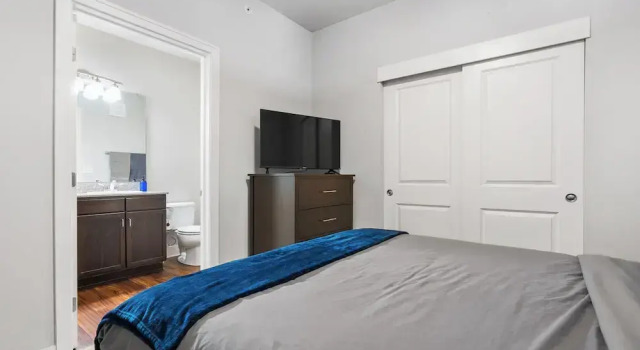 Апартаменты Deluxe Downtown Indy Combined Units at CityWay