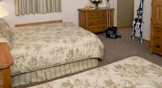 The Lodge At Schuss Mountain, Schuss Village, Buchen Sie Hotel Mancelona USA
