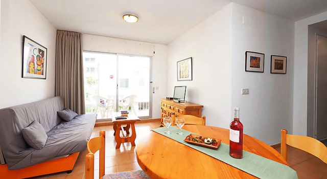 Apartment Mismar Roses 8270