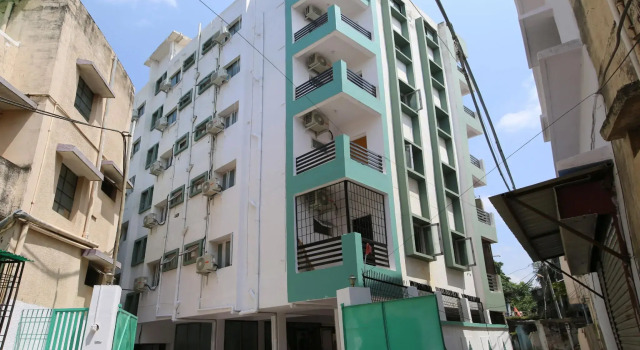 OYO 15094 Sukooon City View