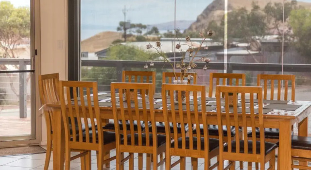 SALT - 37 Oceanview Drive, Book Hotel  