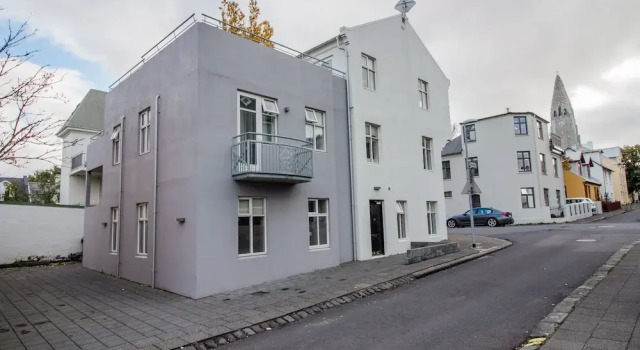 Baldur Apartments