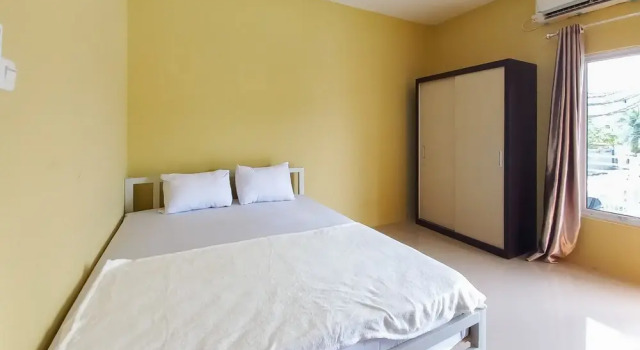 FARAH Homestay Syariah Mitra RedDoorz, Book Hotel Billige hoteller i Pekanbaru