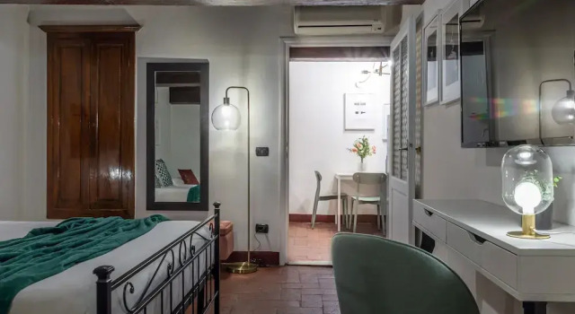 Wine Apartments Florence Ciliegiolo