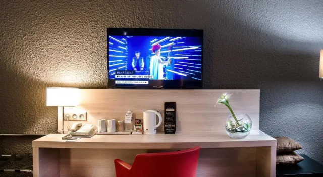 Трёхместный семейный номер Standard Best Western Saint-Etienne Porte du Forez