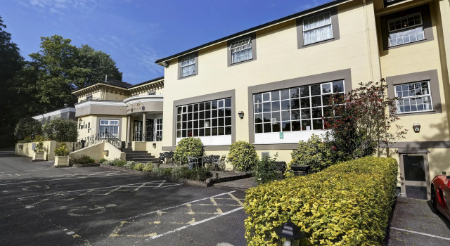 Reigate Manor