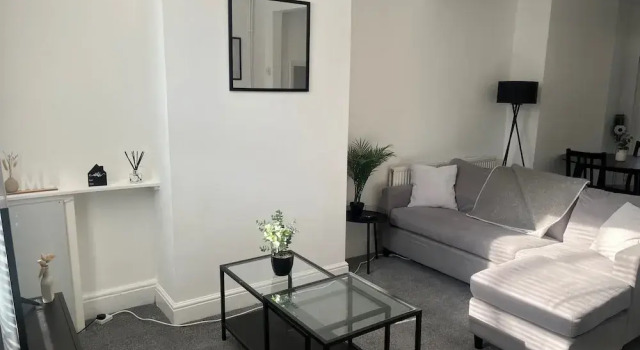 2bed Sleeps 3 - Central, Near Train Station, Wifi, Varaa Lomakoti Mökit kohteessa Merseyside, Mökki