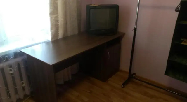 Apartment na Lenina, Rezerwuj Apartament Hotele w Chaykovsky z parkingiem, Parking