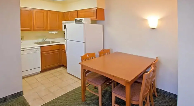 Люкс с 2 комнатами Staybridge Suites South Springfield by IHG
