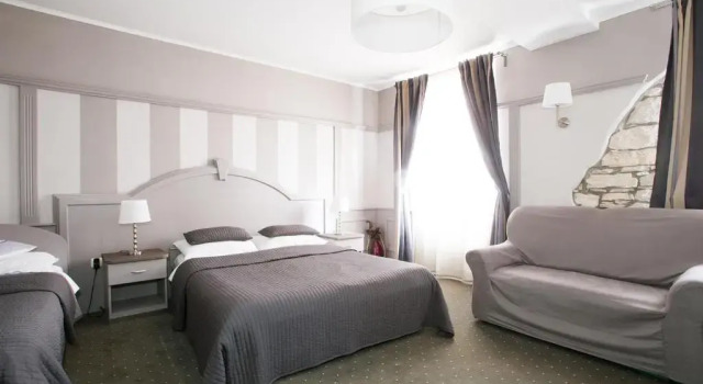 Трёхместный номер Deluxe Hotel Galija