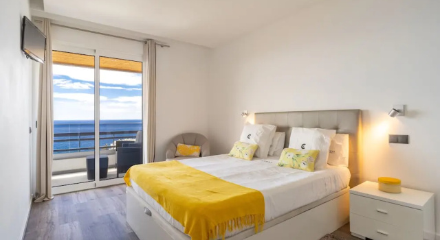 Апартаменты c 1 комнатой с видом на море Monumental Apartment