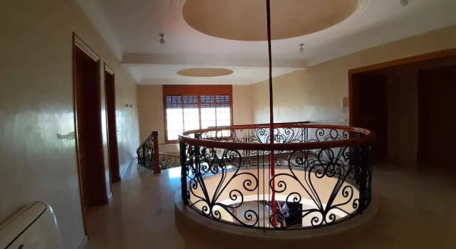 Villa FM KDR, Rezerwuj Willa Hotele w Tanger-Tetouan z parkingiem, Parking