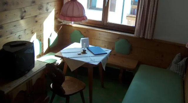 Полулюкс Hotel - Pension Felsenhof