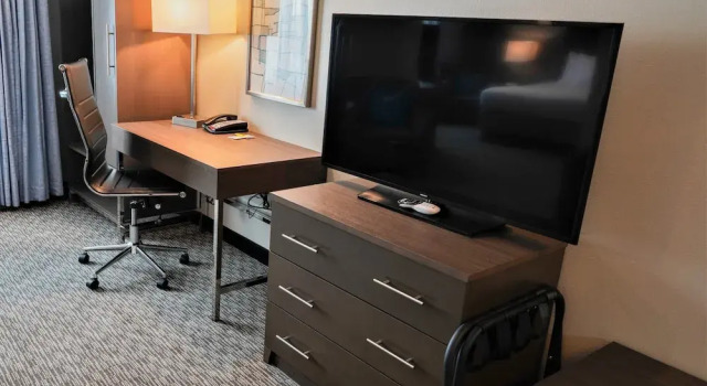 Brookstone Inn And Suites