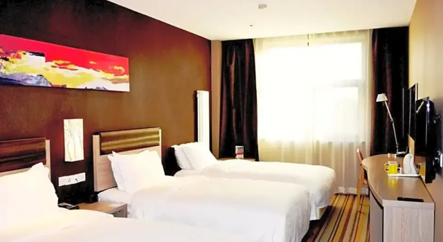 Трёхместный номер Standard Holiday Inn Express Changbaishan by IHG