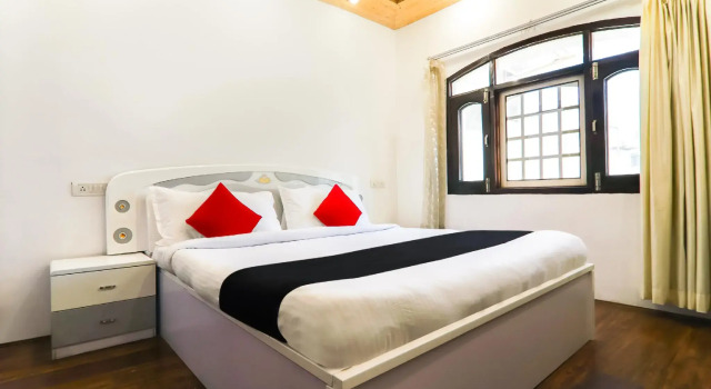Capital O 44536 Hotel Pc Palace