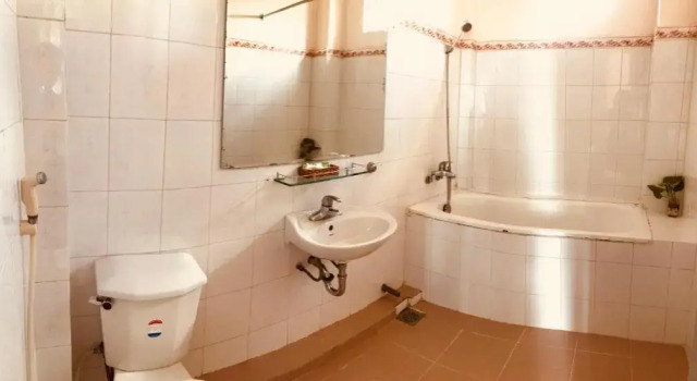 Трёхместный номер Standard Nam Long Hotel