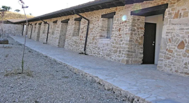 Masseria Revinaldi, Book Hotel Hoteller i Murgia med parkering, Parkering