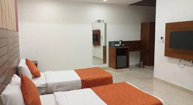 Номер Economy Grand Hotel Nawanshahr