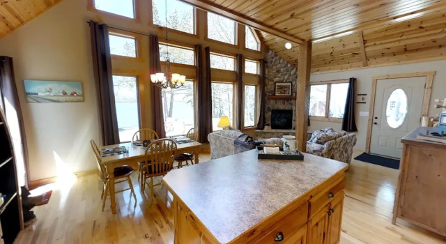3 soveværelser i hytte Lakefront Hideaway