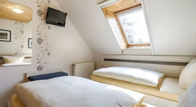 Am Rotdorn Modern Retreat