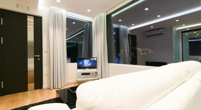 Majestic Homm Penthouse in the Heart of Plaka, Забронировать Отель Отели Афины с парковкой, рядом с Театр Каролос Коун "Театрон технис", Парковка