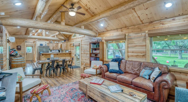 Ultimate Riverfront Retreat! Blanco Family Cabin, Забронировать Дом для отпуска Виллы Бланко, Вилла