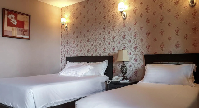 Номер Deluxe Hanan Hotel Tagaytay - Formerly Tagaytay Wingate Manor