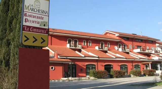 MARCHESINA RESORT srls, Buchen Sie Hotel SPA-Hotels in Teggiano, SPA