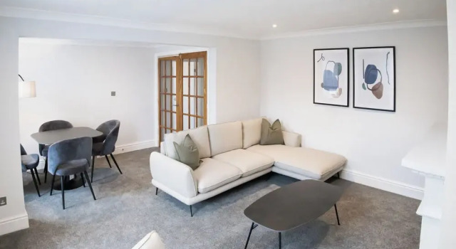 Апартаменты Comfort Boughton House Apartments by Guestz