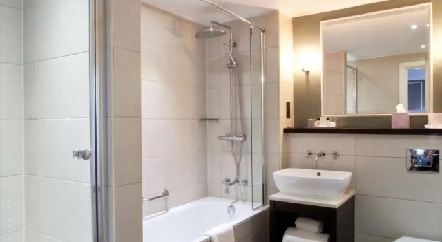 Двухместный номер Superior London Chigwell Prince Regent Hotel, BW Signature Collection
