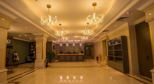 Jiyuan Garden Holiday Inn Hotel, Book Hotel Jiyuan Henan
