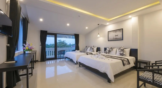 Семейный люкс с балконом Hoianation Villas Hotel