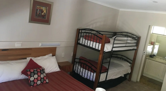 Семейный люкс c 1 комнатой Black Forest Motel