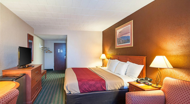 Двухместный номер Standard Quality Inn Near Pimlico Racetrack