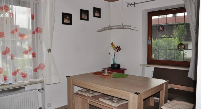 Haus am Wiesengrund, Varaa Huoneisto Hotellit Baijeri pysäköinnillä, Pysäköinti