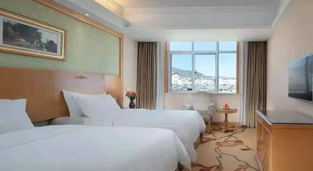 Vienna Hotel Lijiang Yuxue Avenue Branch